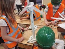 Galerie photo Main en or 2026